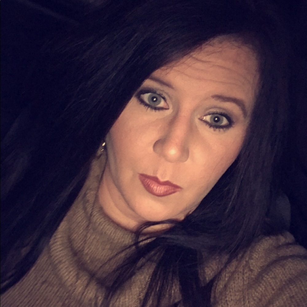 Meet your Posher, Kelli